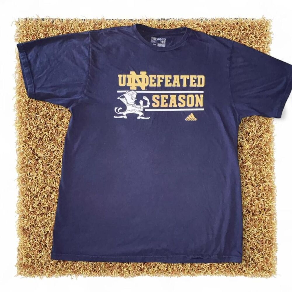 Adidas Men's Navy and Blue T-shirt